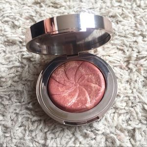 Ciate Glow-To Illuminating Blush - Date Night